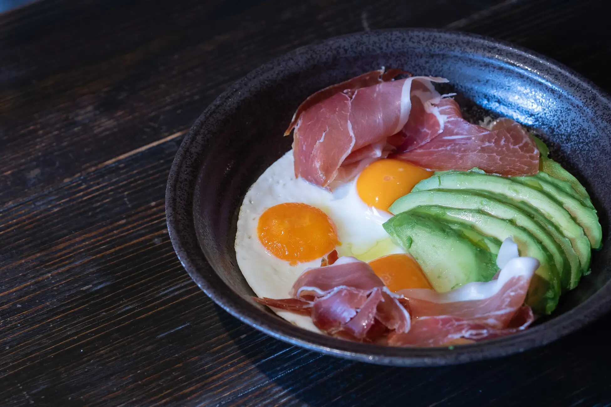 スペインハモンセラーノ協会監修。極上のハモン・コンソルシオセラーノを活用した魅力的な朝食レシピを発表